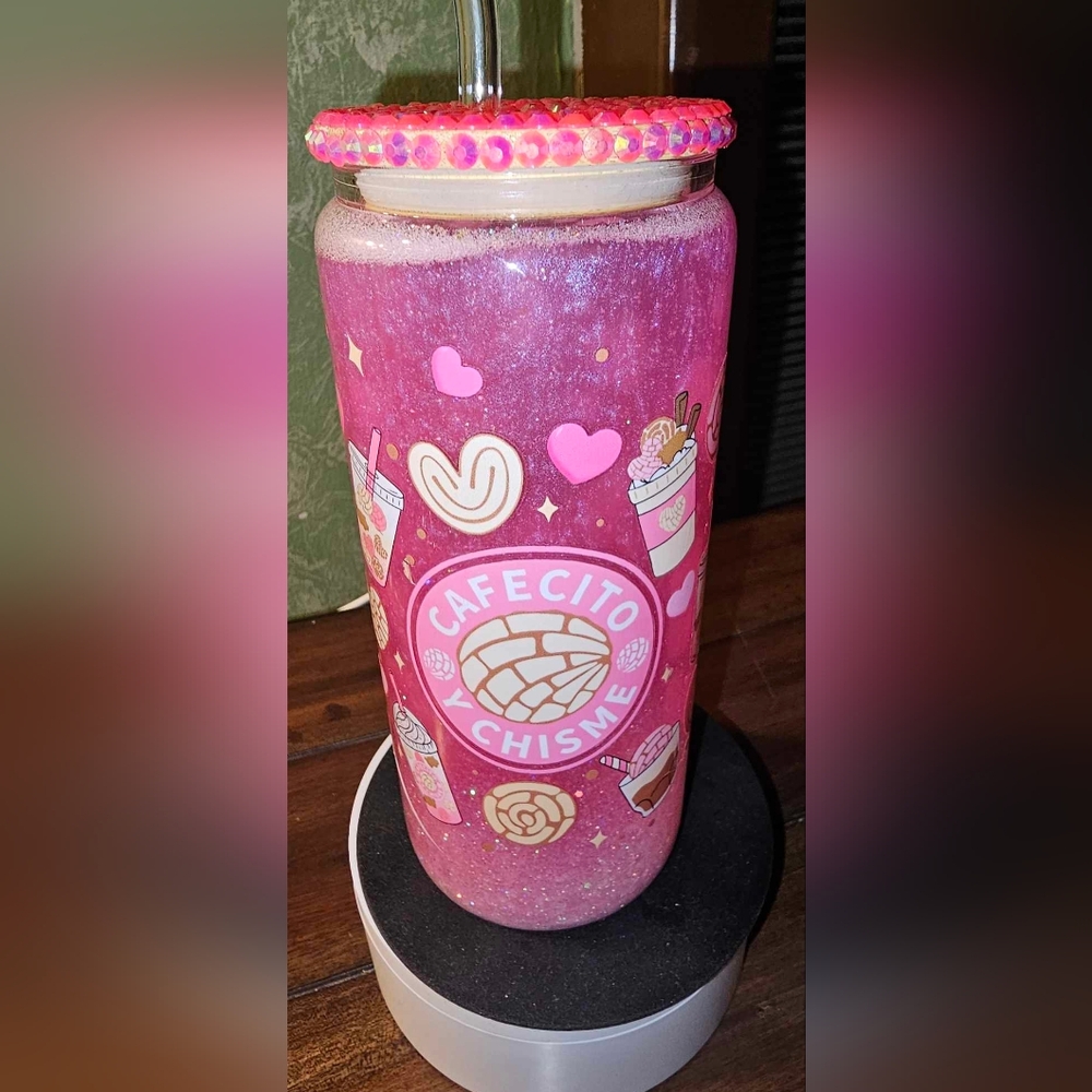 Snowglobe Glitter Cafecito y chisme